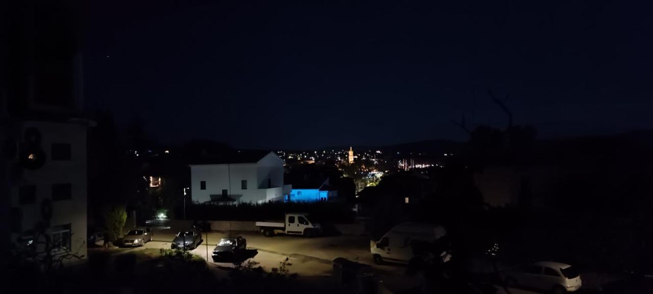 Apartment Tin كرك المظهر الخارجي الصورة