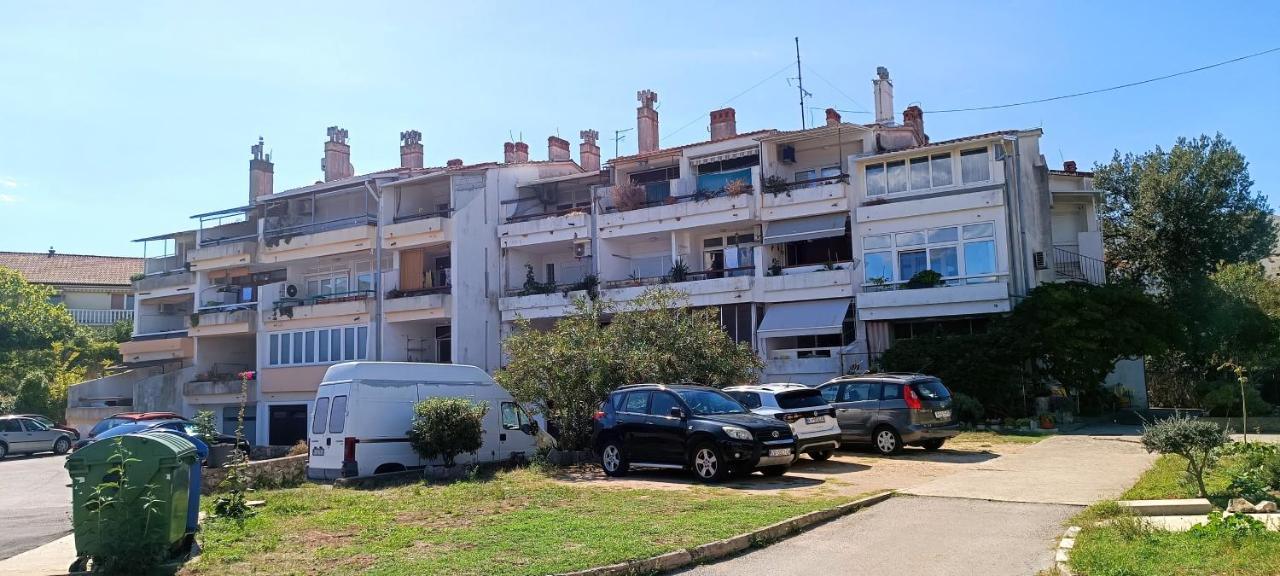 Apartment Tin كرك المظهر الخارجي الصورة